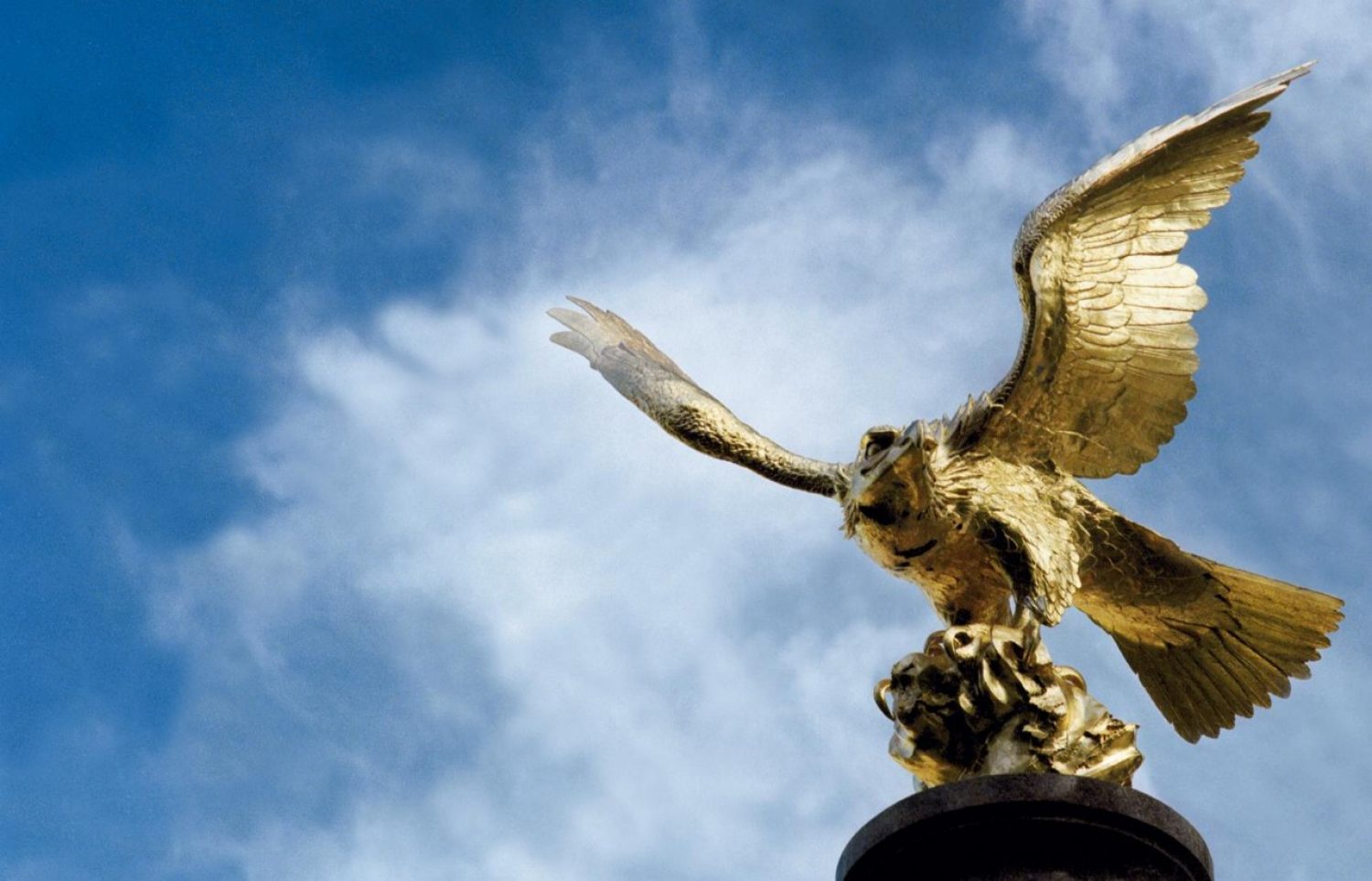 BC golden eagle statue