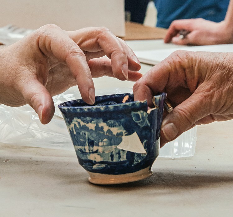 A mid-19th-century tea bowl