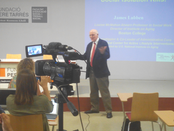 IOA Director James Lubben presents at a seminar in Barcelona