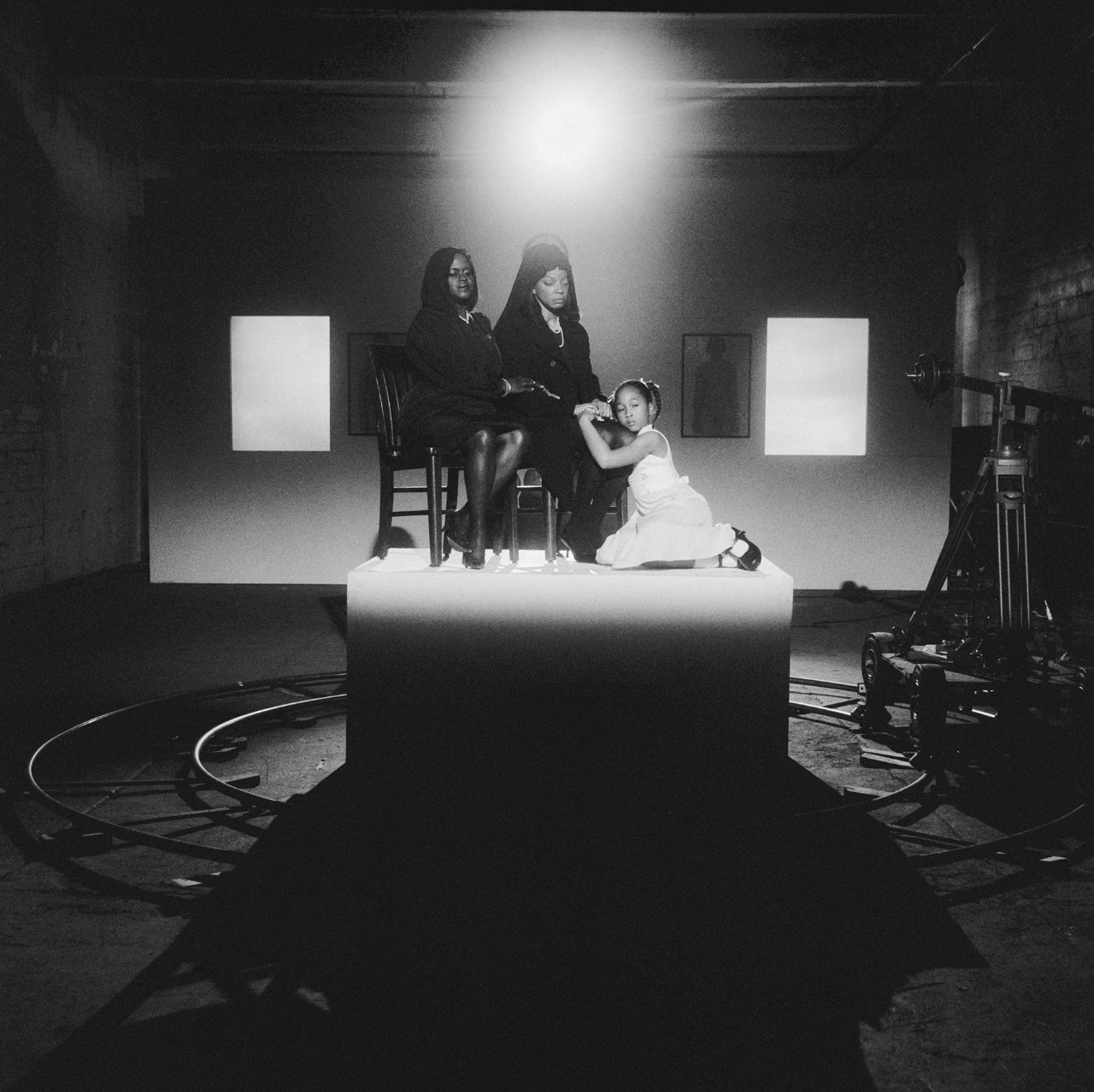 Mourning from Constructing History, 2008, pigment ink print, 40 x 40 in. © Carrie Mae Weems/Courtesy of Jack Shainman Gallery, New York Mourning from Constructing History, 2008, pigment ink print, 40 x 40 in. © Carrie Mae Weems/Courtesy of Jack Shainman Gallery, New York