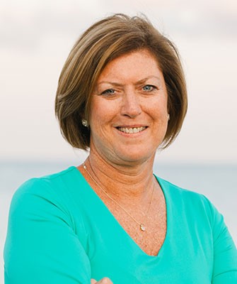 Donna_Cullinan_335x400 Donna Cullinan