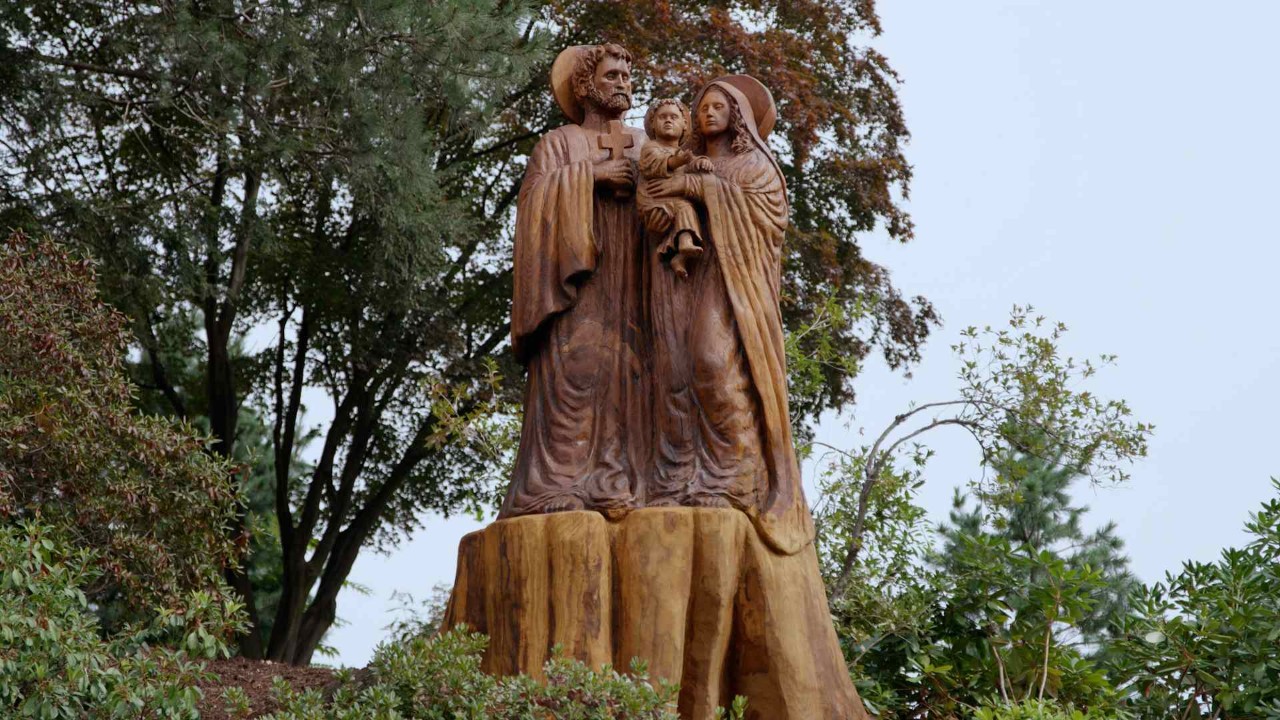Wooden sculpture of Holy Family
