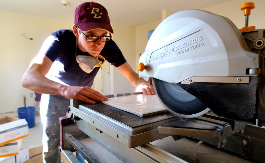 2016 Appalachia Volunteer Tom Duff at work with Habitat for Humanity in Asbury Park, NJ