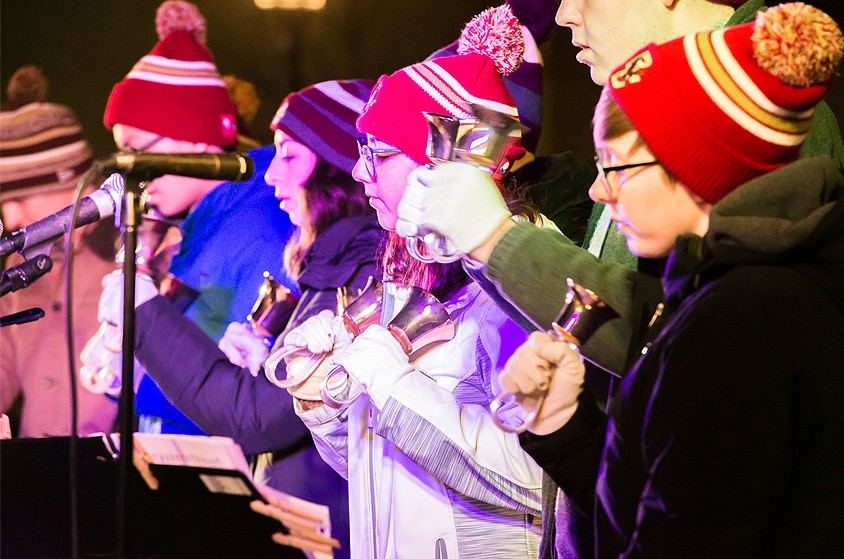 tree-lighting.15.844x559