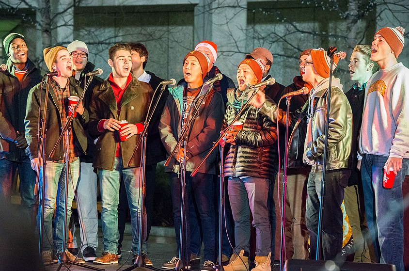 tree-lighting.10.844x559