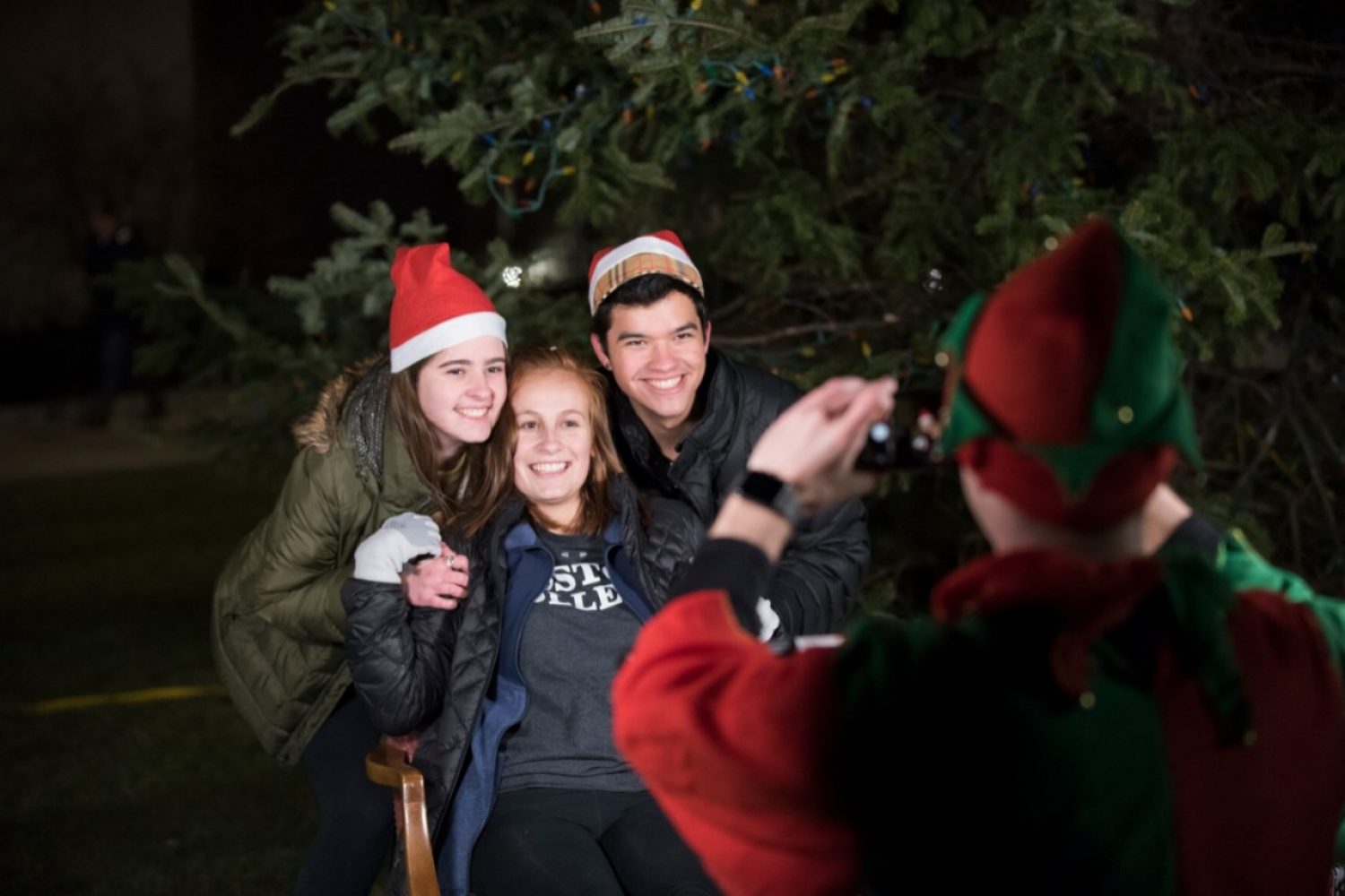 Photos with Santa's elves