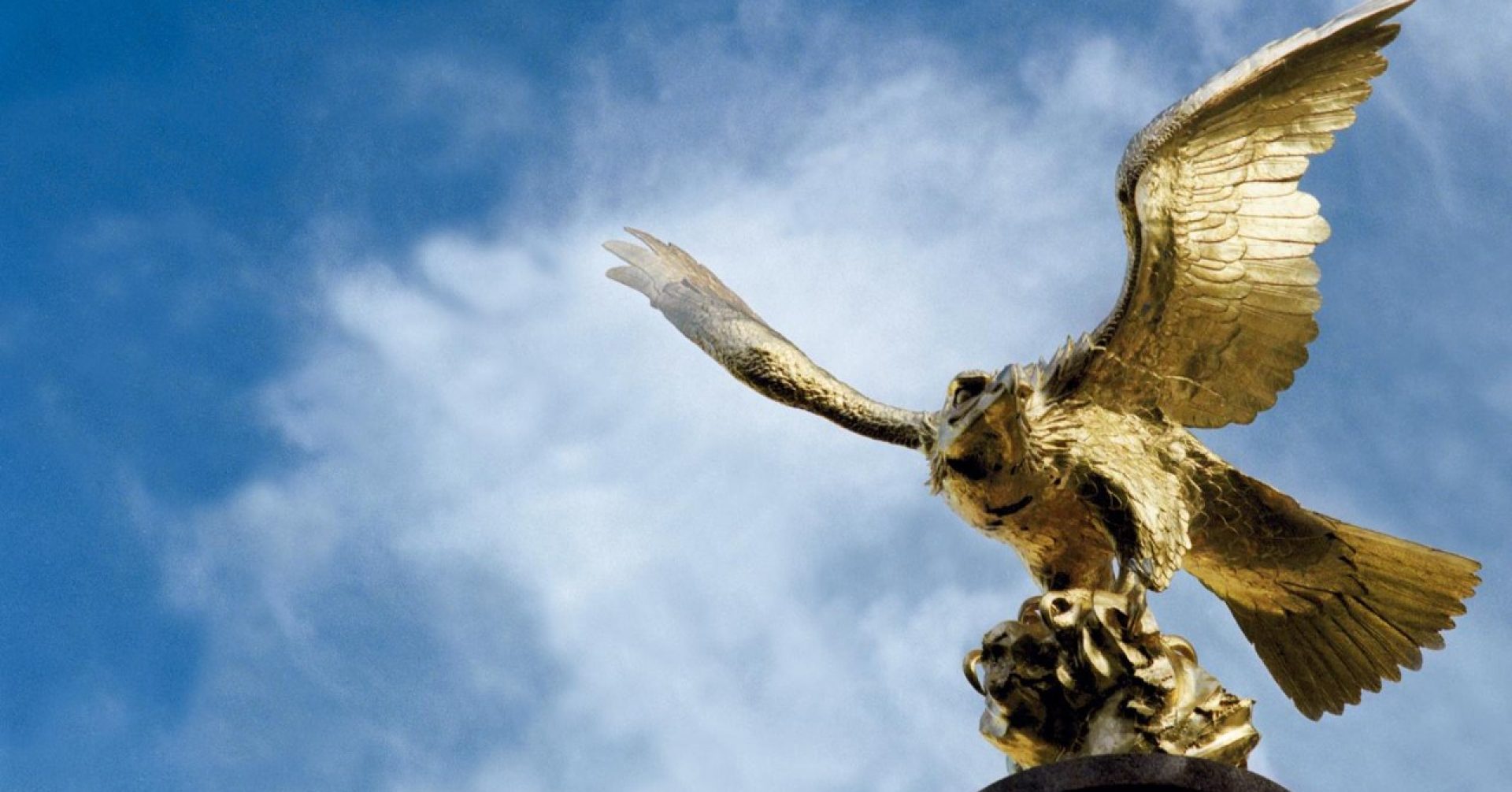 Eagle statue