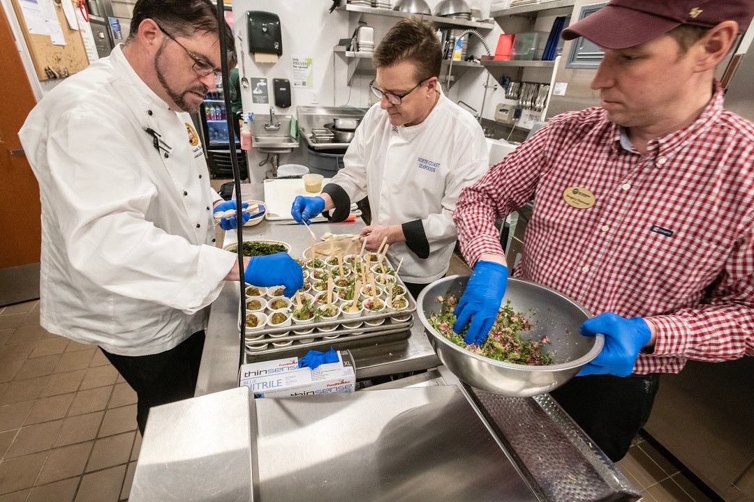 preparing the kelp meatballs