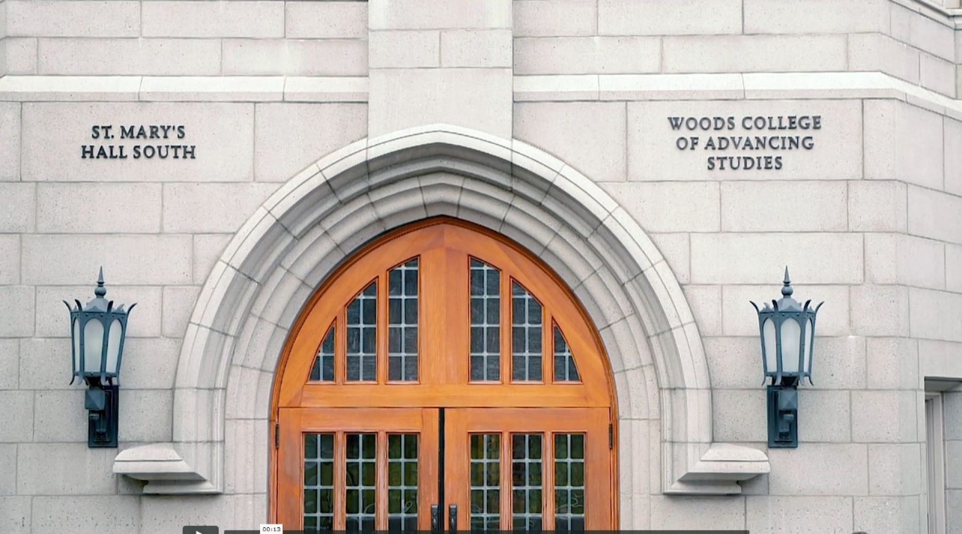 A group of Woods students and professors