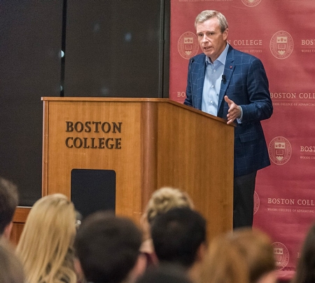 The Woods College Manresa Experience included a guest appearance by ESPN national correspondent Tom Rinaldi, author of 'The Red Bandanna.'