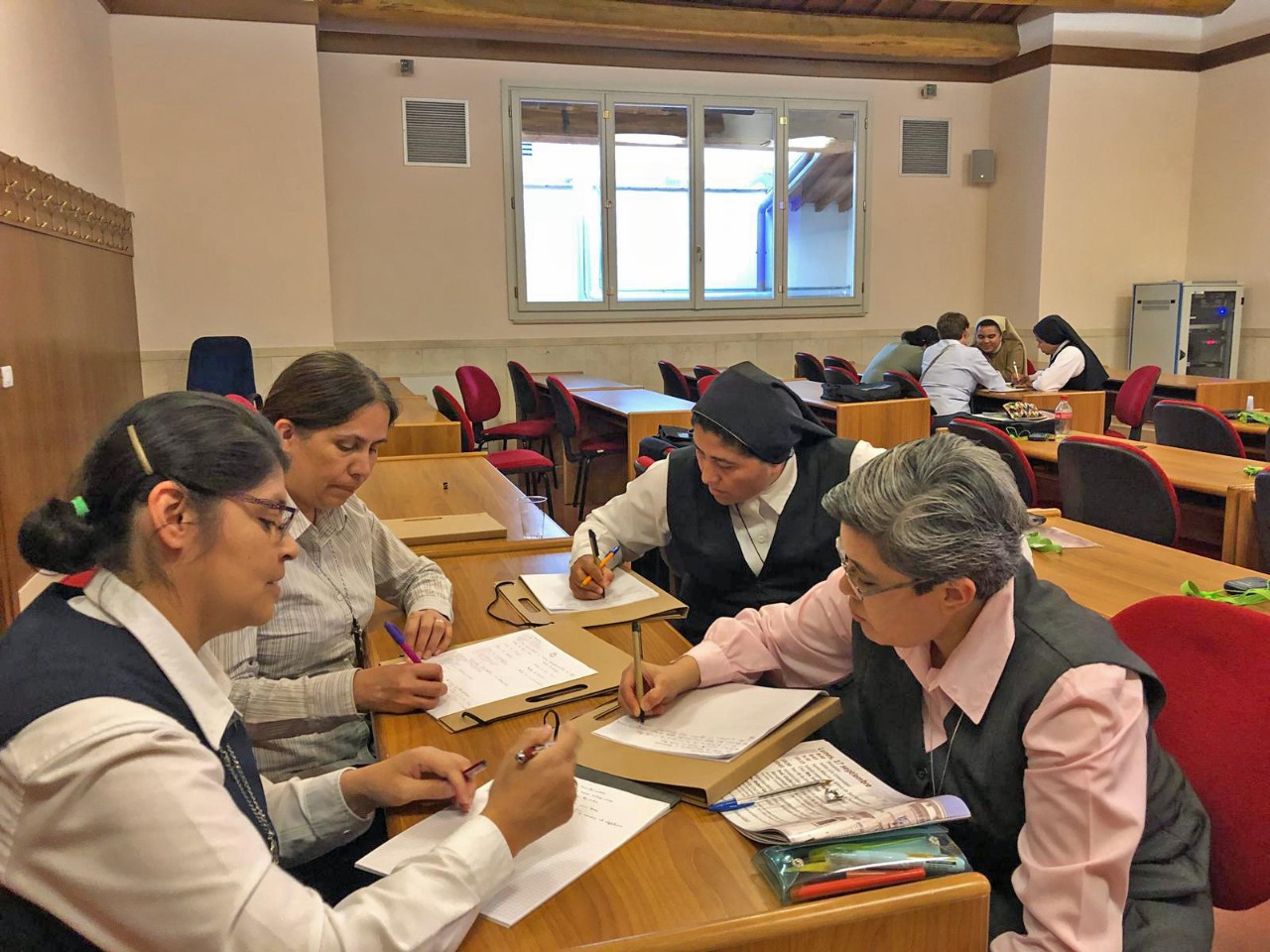 Woods College Latin American Sisters in Rome: a group studying