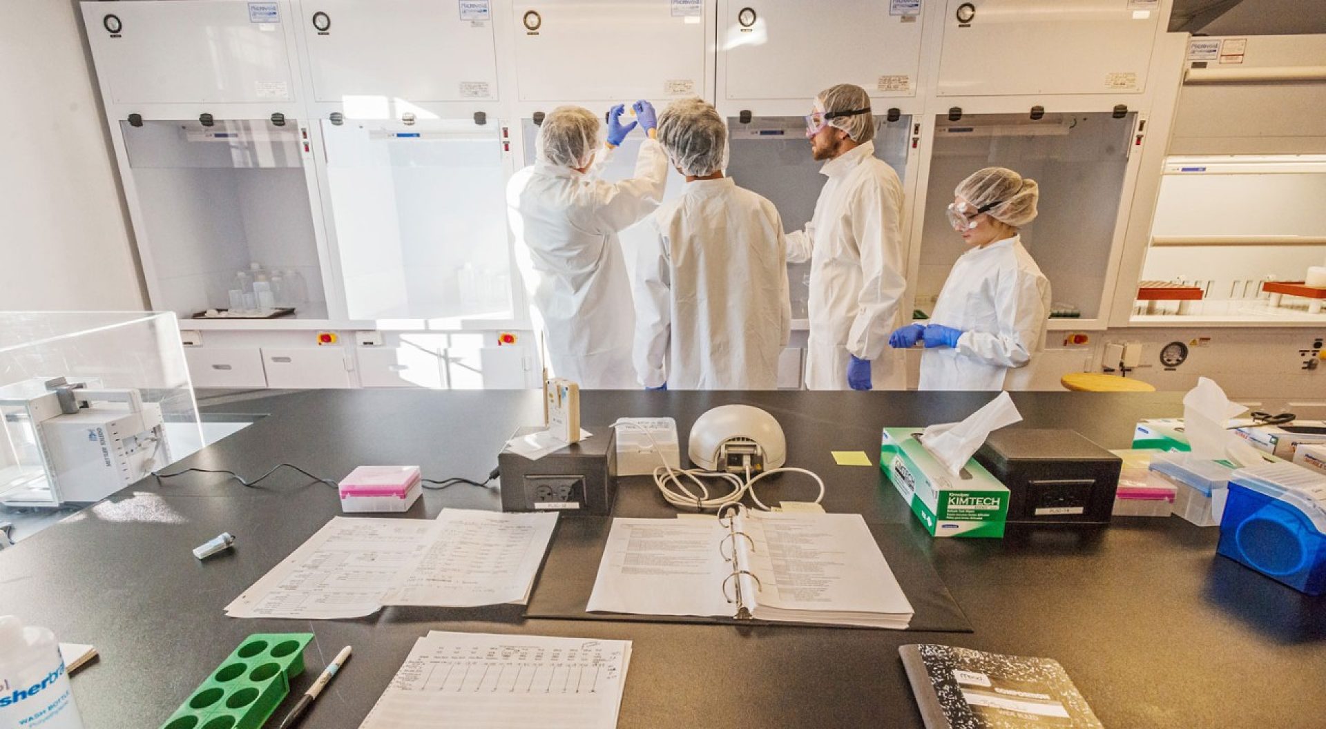 BC Earth & Environmental Sciences Department's new Center for Isotope Geochemistry.Earth & Environmental Sciences opens new ‘clean lab’