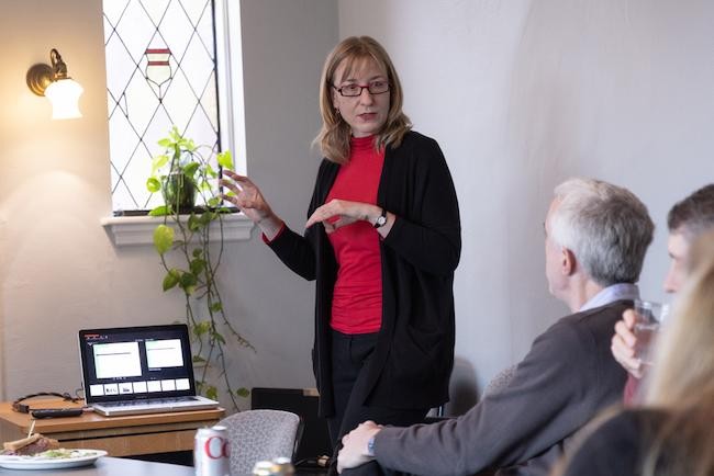 photo of Paulina Napaierala during her presentation