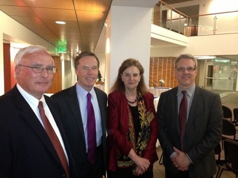 The Hellenic Alumni Network were pleased to present an evening with former Ambassador Nicholas Burns ’78, Director of the Future of Diplomacy Project and Faculty Chair for the Program on the Middle East at the Belfer Center for Science and International Affairs, Harvard Kennedy School of Government, Harvard University.