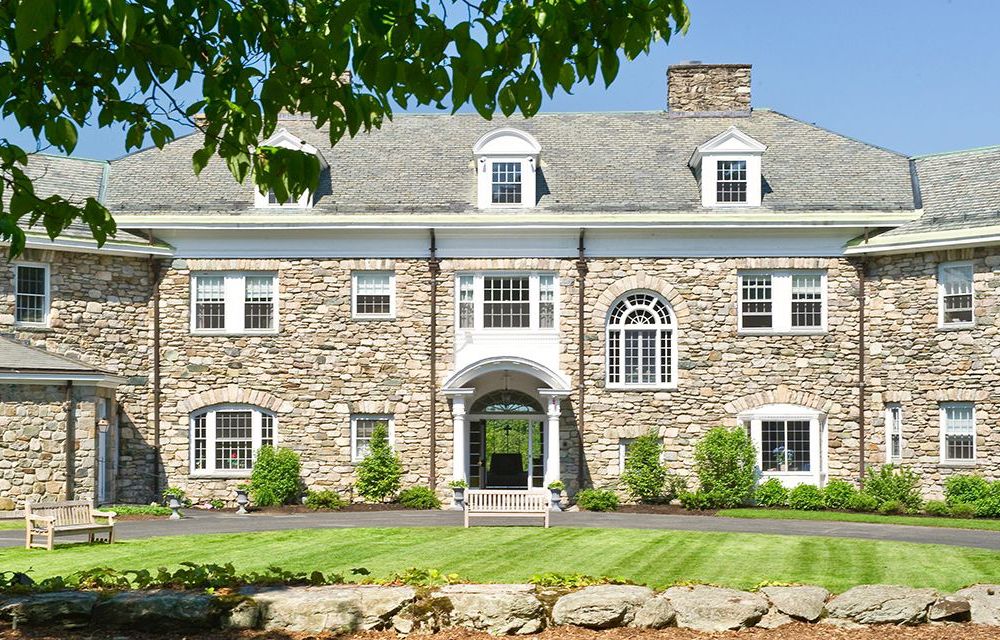 Private events, conferences, and meetings at the Connors Family Retreat and Conference Center in Dover, Mass.