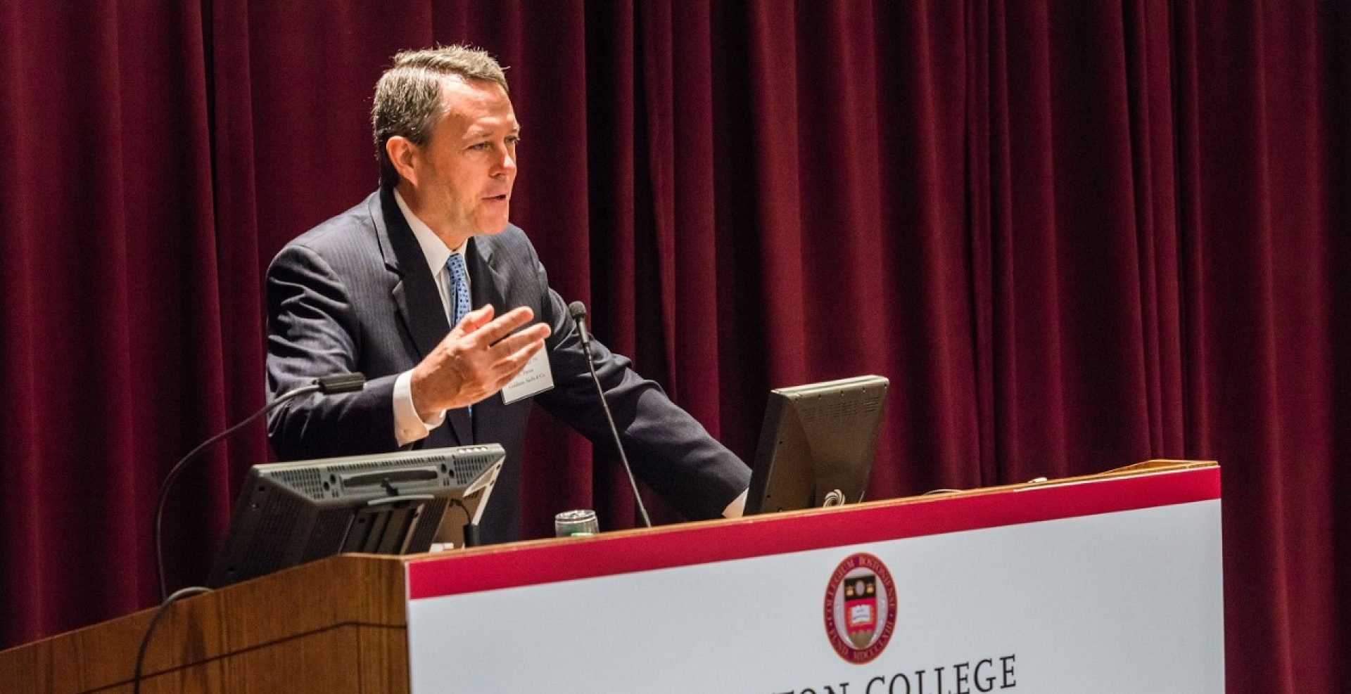 Dan Holland at the lectern at the 2016 Annual Boston College Finance Conference