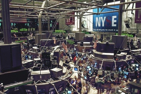 new-york-manhattan-money-market-business-drum-882989-pxhere.com New York Stock exchange during the 1980s