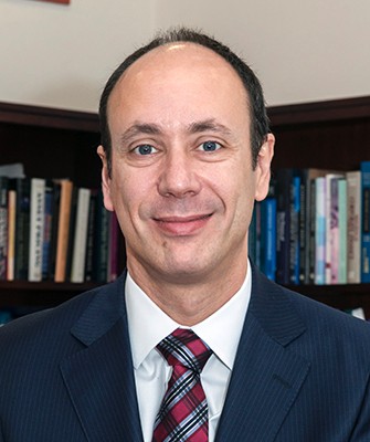 Photo of Professor of Finance and Haub Family Faculty Fellow Rui Albuquerque