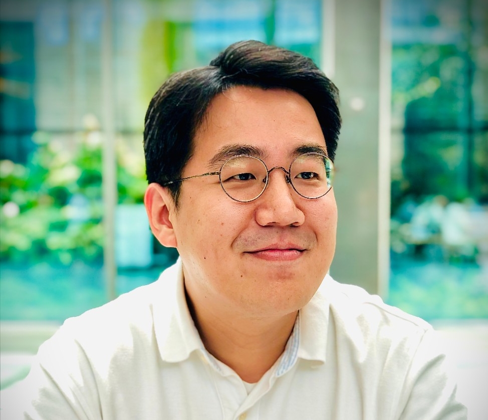 Professor Suntae Kim