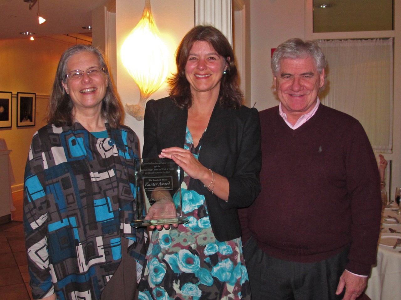 2014 Kanter award winner with Center for Work and Family staff