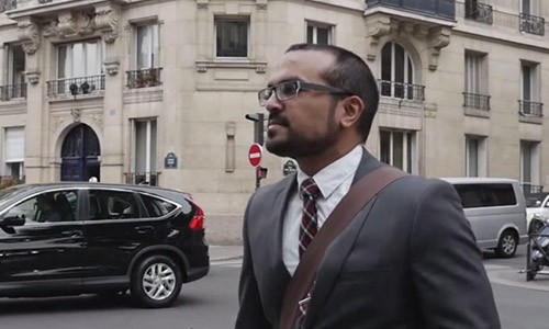 Sajid Shahriar ’16 walkng on the street