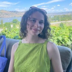 Photo of Danielle  Topaz