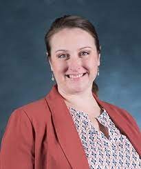 Photo of Lindsay Hogan