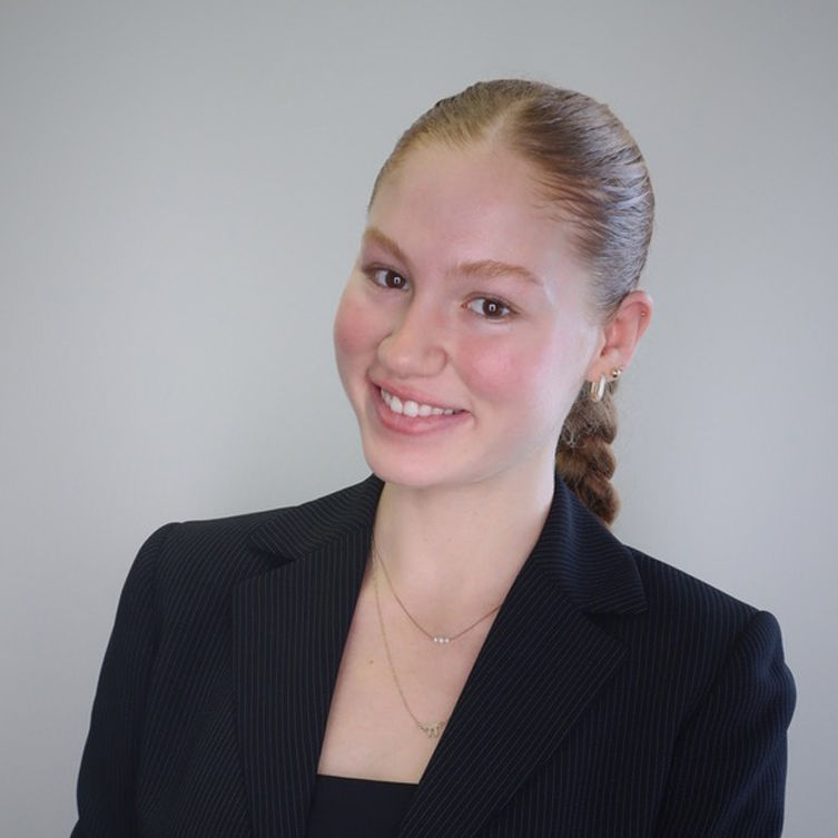 Photo of Julie Hohenberg