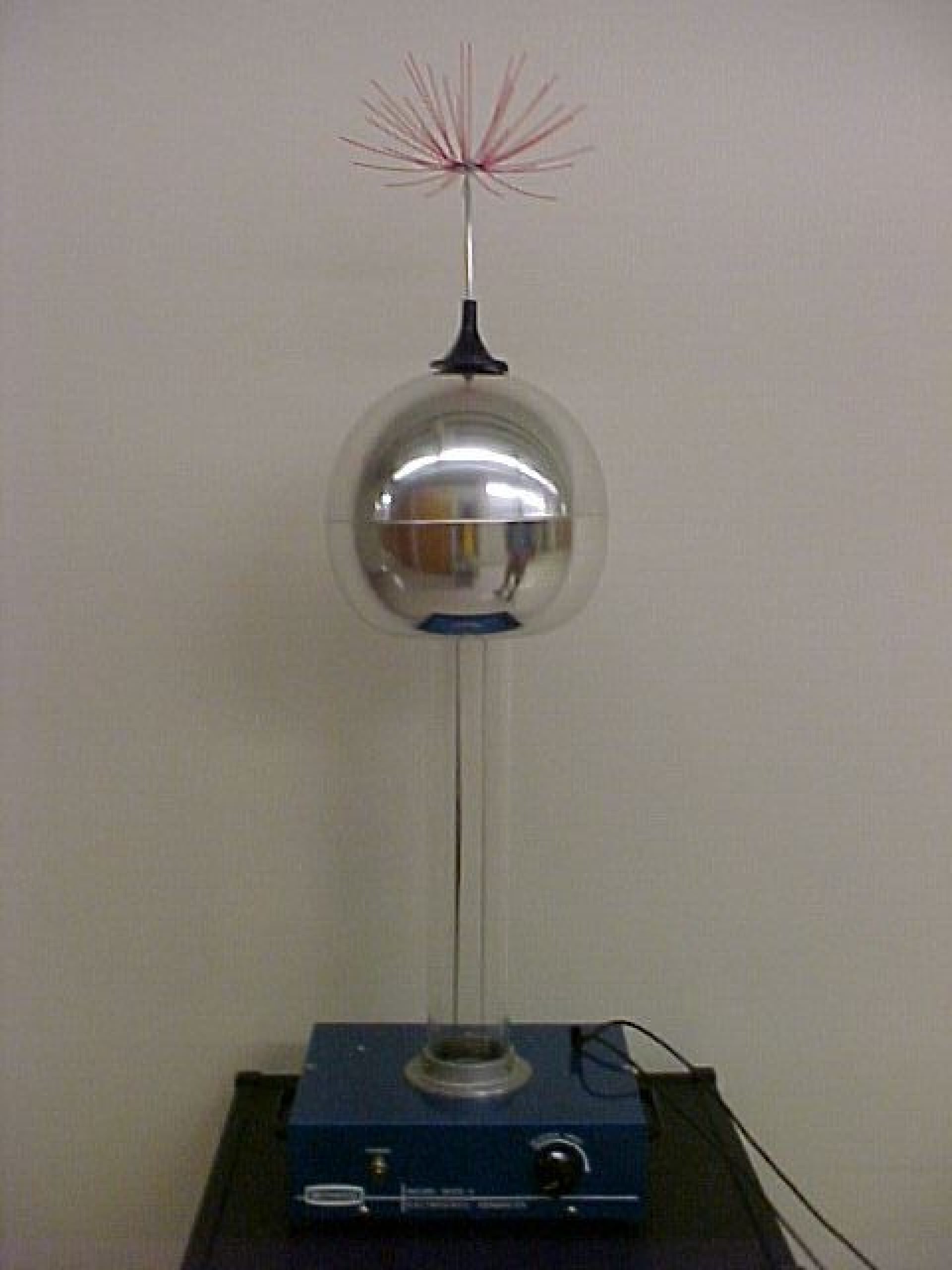 E-S10 : Van De Graff Generator