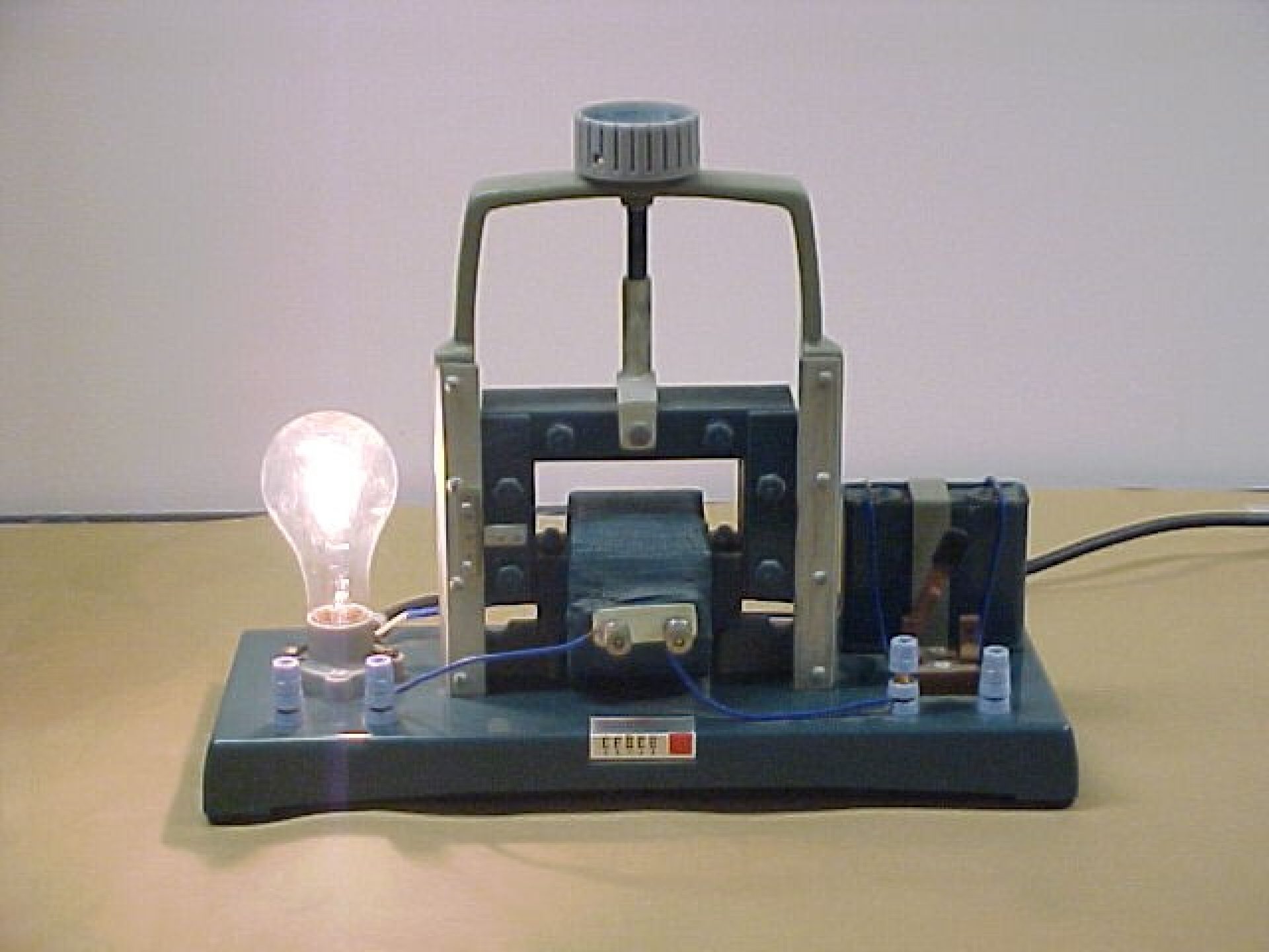 Resonance Demonstrator