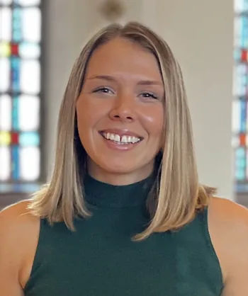 Photo of Sarah G. Hansman