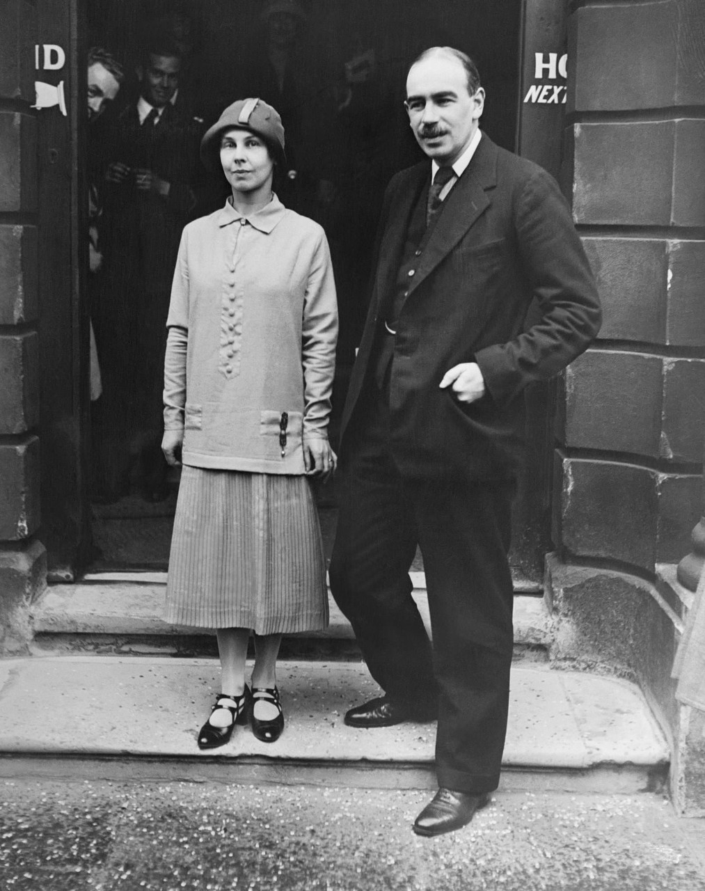 Photo of John Maynard Keynes, with his wife, Lydia Lopokova, in the 1920s.