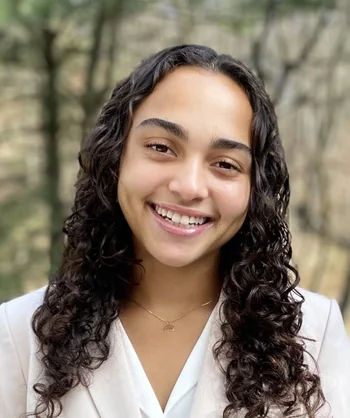 Photo of Layla Magnusen