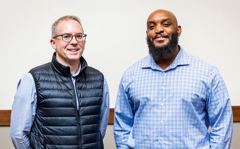 Aaron Carter, MSW ’10, (right) and Josh McNeil, MSW ’15, (left)