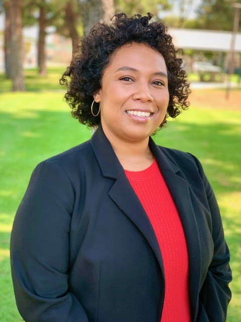 Photo of Abril Harris