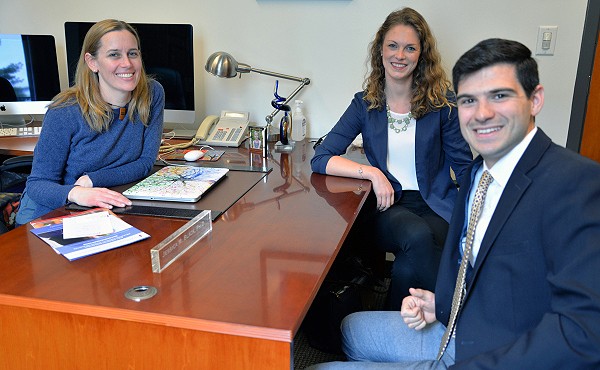 neuroscience_600x370 Jessica Black with neuroscience alumni Stephanie Brueck and Matt Pecoraro