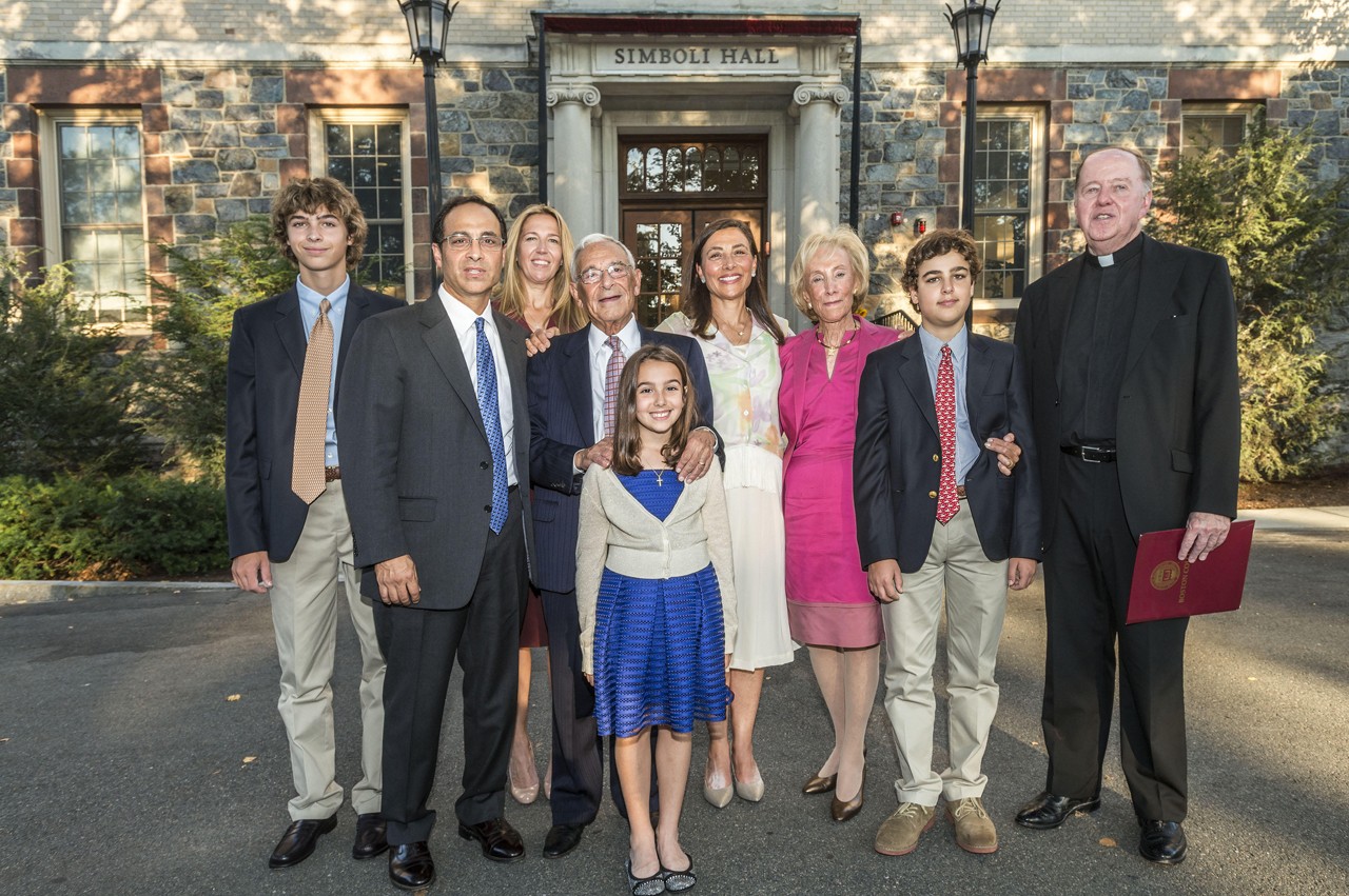 SimboliFamily1280x851 Mass of sending forth