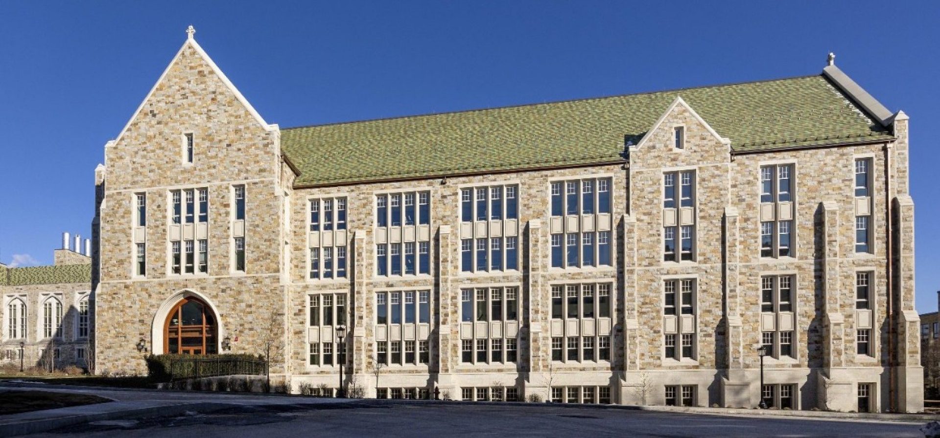 245 Beacon Street building exterior