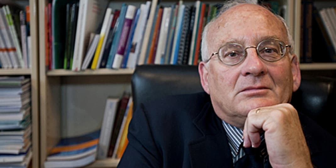 Photo of Lynch School Professor Philip Altbach receives IIE Centennial Medal