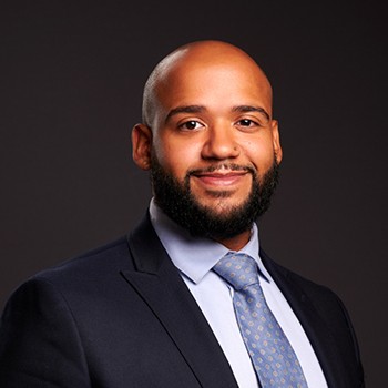 Dewin Hernandez (MBA/MSW ’21)