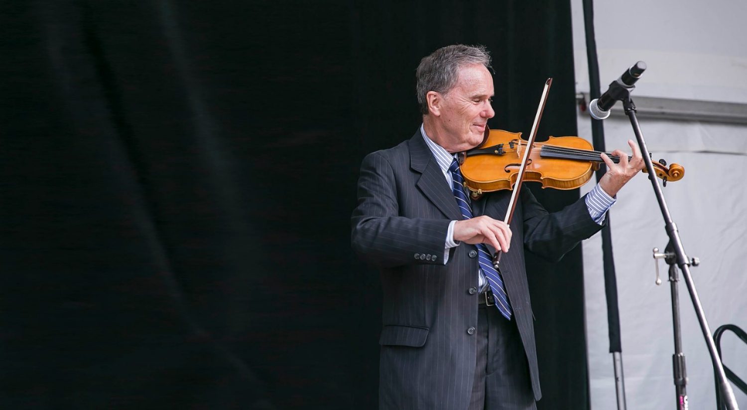Seamus Conner playing violin