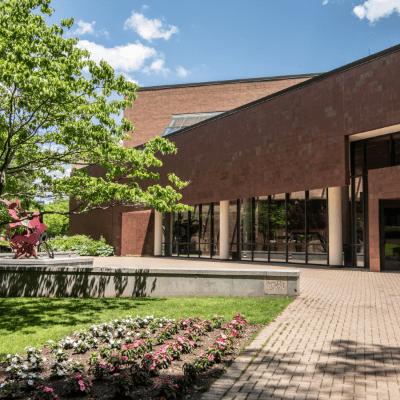 Robsham Theater exterior