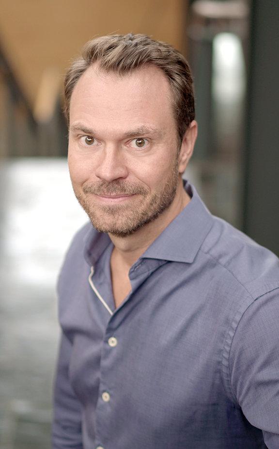 Jackie Mader headshot