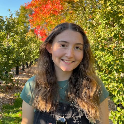 Photo of Carly Morris 