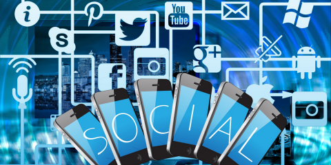 Social Media graphic (Gerd Altmann - Pixabay)