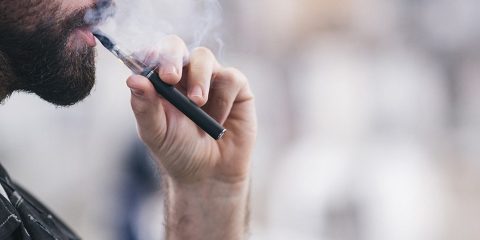 vaper (iStock)