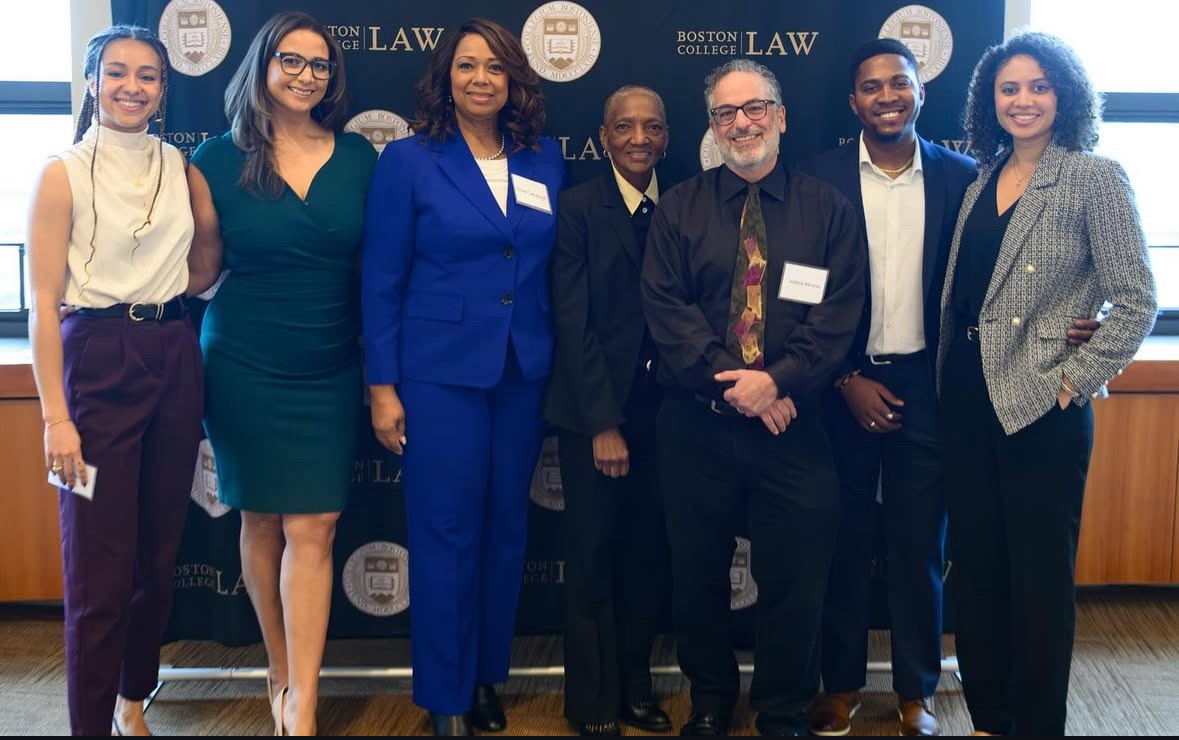 (L-R): BLSA Co-Presidents Haley Cole and Lucey Barbosa, Allison Cartwight ‘92, Dr. Thea James, Joshua Abrams, Esq., Francis Lubega ‘26, Julie Renfroe ‘26