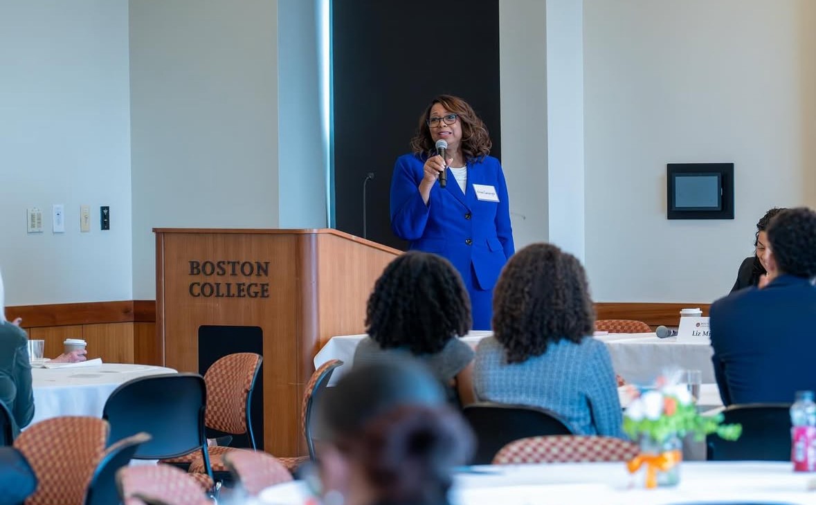 Allison Cartwight ‘92 addresses conference attendees.