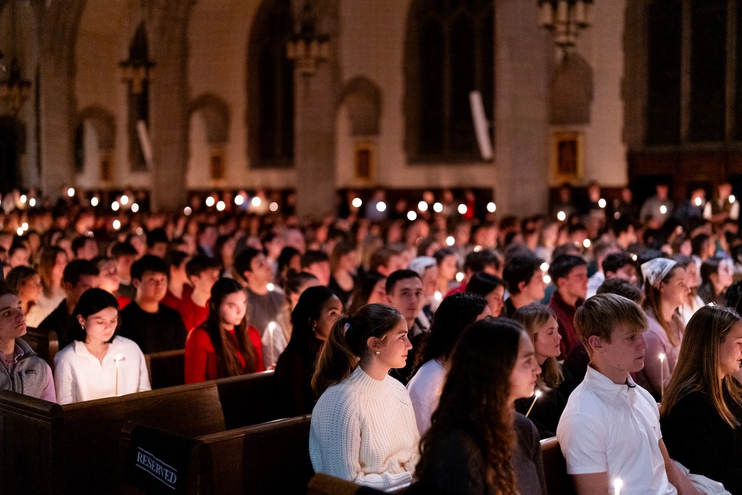 BC students attend advent Christmas Mass.