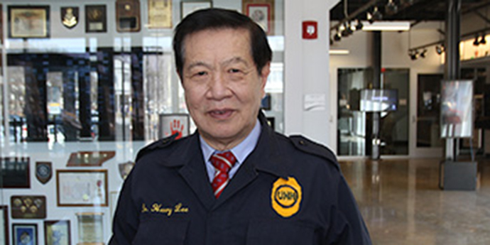 Dr. Henry Lee photo